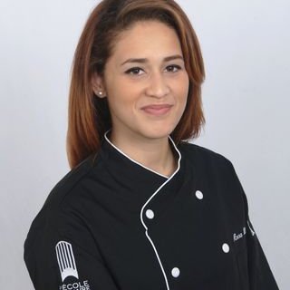 Profile Picture of Anna Bloomer (@black___rosesss) on Twitter