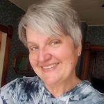 Profile Picture of Carolyn Manning (@carolynmanningdesigns) on Instagram