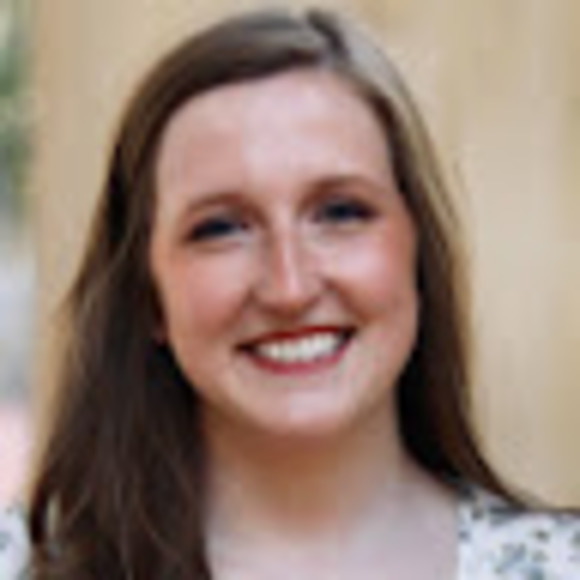 Profile Picture of Kaitlyn Pigeon (@kellypelican) on Poshmark