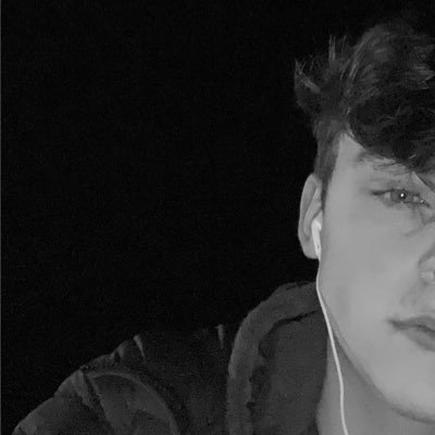 Profile Picture of Sean Lenihan (@SeanLenihan13) on Twitter