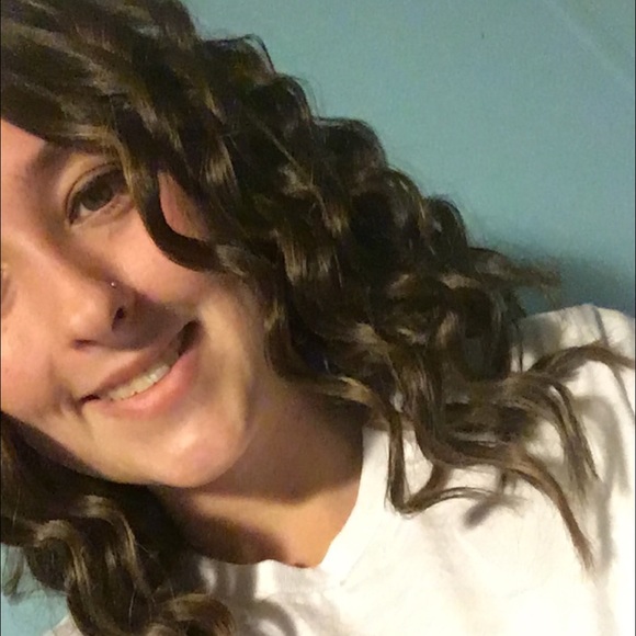 Profile Picture of Tosha Williams (@toshamarie13) on Poshmark