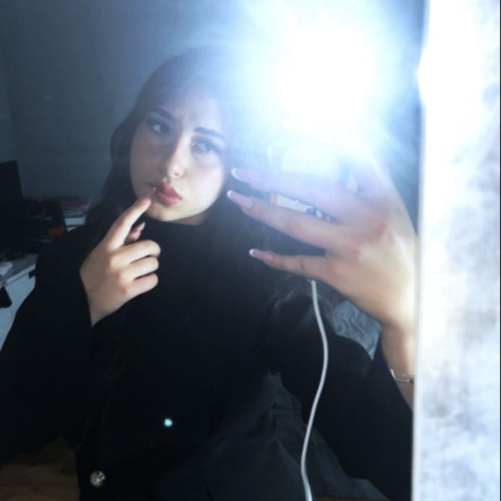 Profile Picture of ;miche (@micheladenaroo) on Tiktok