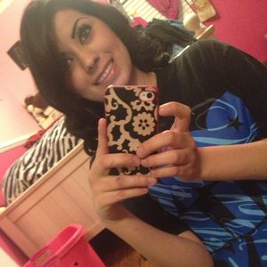 Profile Picture of Leslie Carreon (@leslieanahi18) on Myspace