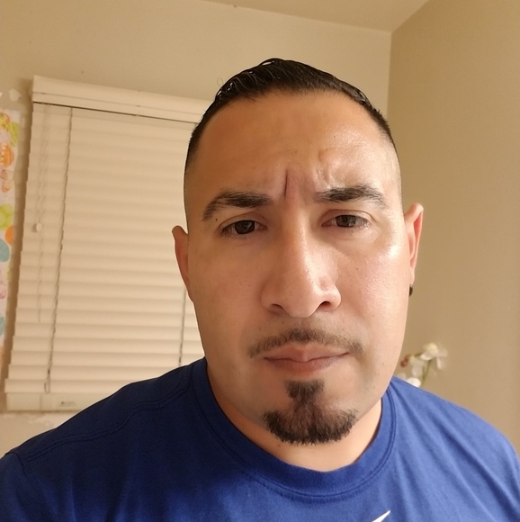 Profile Picture of Jim Sanchez (@jimsanchezla) on Poshmark