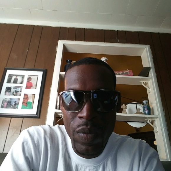 Mr Squirrel - Poshmark Profile Picture of Mr Squirrel (@atmsenior2) on Poshmark