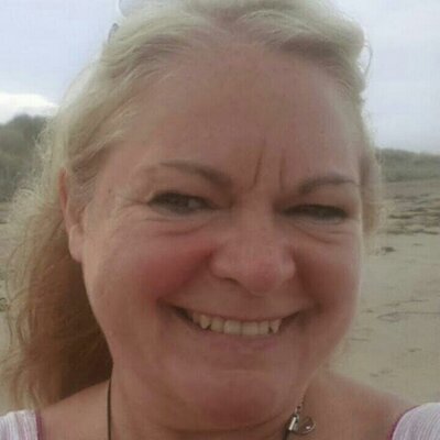 Profile Picture of Elizabeth Mcphee (@emarm04) on Twitter