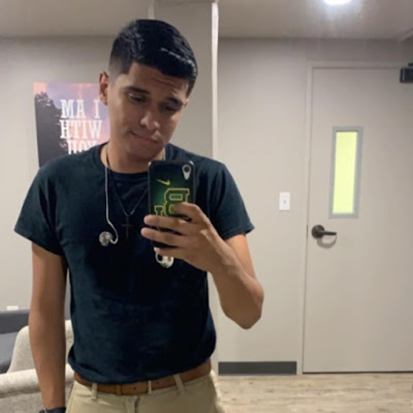 Profile Picture of Mark Perez (@drummerbeast98) on Poshmark