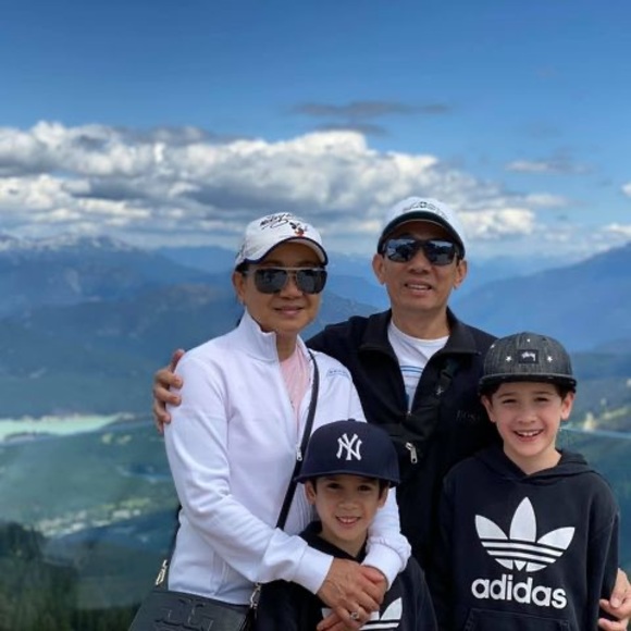 Profile Picture of Phuoc Lam (@phuoc_lam) on Poshmark