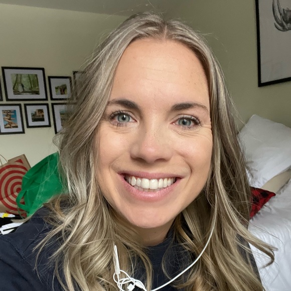 Profile Picture of Kala Rojko (@kala_rojko) on Poshmark