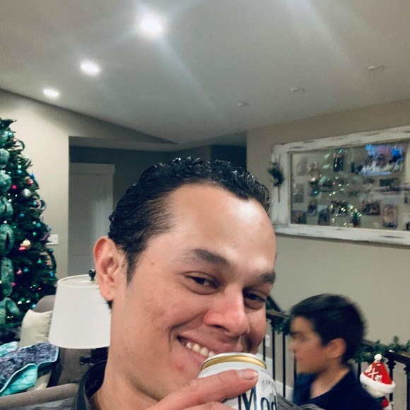 Profile Picture of Moises Salazar (@salazar2511) on Poshmark