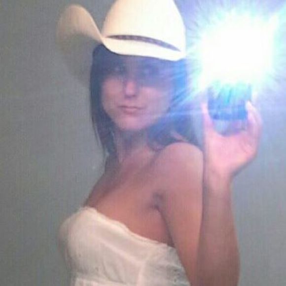 Profile Picture of Tabitha Herring (@tabnrich4ever69) on Poshmark