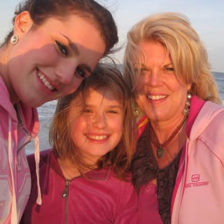 Profile Picture of Nancy Doyle Morris (@nancymorris_) on Instagram