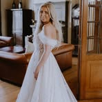 Profile Picture of Candice Guest (@candsxo) on Facebook