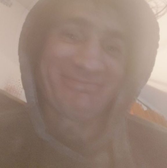 Profile Picture of Joshua Kahle (@joshuakahle) on Poshmark