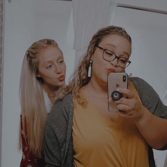 Profile Picture of Alexa Dixon (@alexa_dixon) on Poshmark