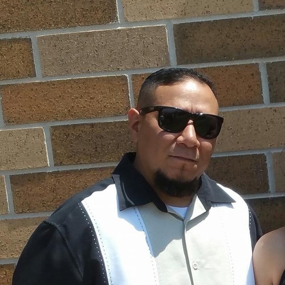 Profile Picture of Joe Sandoval (@josesandoval261) on Poshmark