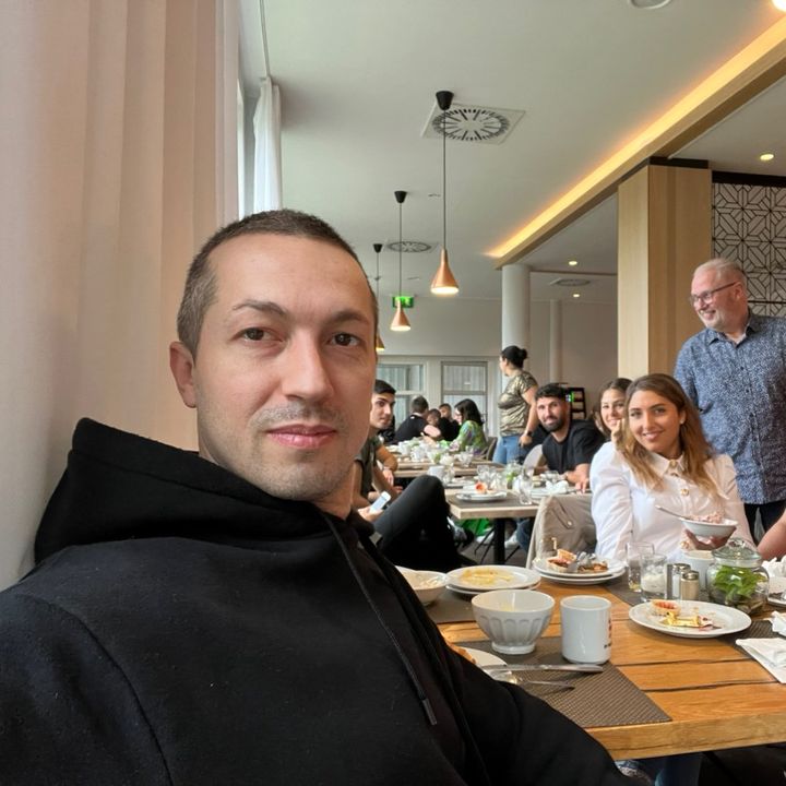 Profile Picture of danielechillemi7 (@danielechillemi7) on Tiktok