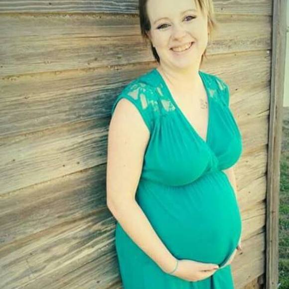 Profile Picture of Sarah Follbaum (@sarahfollbaum) on Poshmark