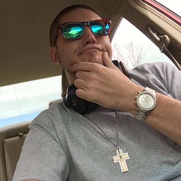 Profile Picture of Cody Travis (@cocopuff_18) on Poshmark