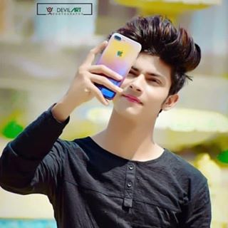Profile Picture of Aayush Singh (Chocolaty boy) (@avanti.singh.52206) on Facebook