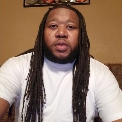 Profile Picture of Bernard Cummings (@leon7782) on Twitter