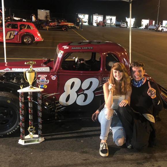 Profile Picture of Daniel Carter (@ghhghh) on Poshmark