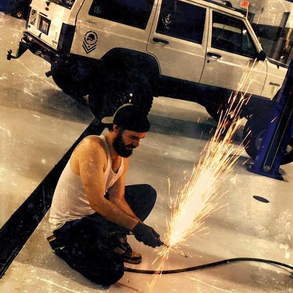 Profile Picture of Kevin Chillemi (@kevinchillemi69) on Poshmark