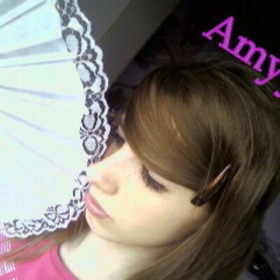 Profile Picture of Amy Hopkinson (@_Amzzy) on Twitter