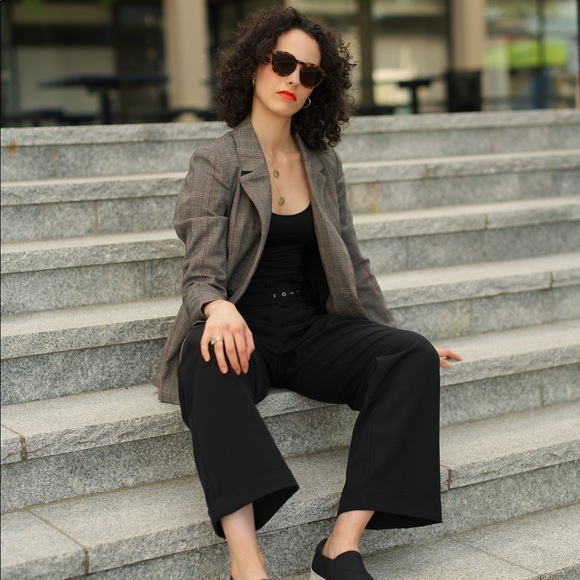 Profile Picture of Eugenia Chalbaud (@eugeniachs) on Poshmark