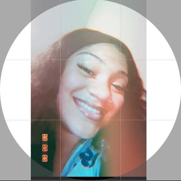 Profile Picture of Ashalii Cacheux (@ashaliicachuex) on Poshmark