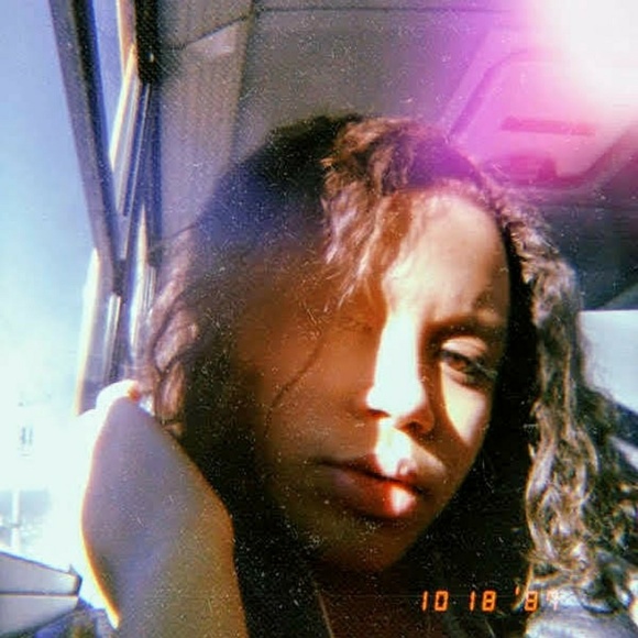 Profile Picture of Ken Helm (@kenya_helmick) on Poshmark