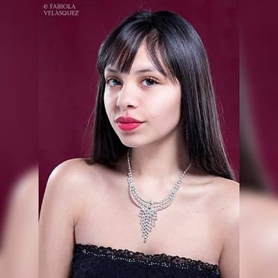 Profile Picture of Martina Flores (@MartinaIgnacia_) on Twitter