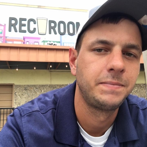 Profile Picture of Ricky Stevens (@ricky7891) on Poshmark