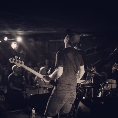 Profile Picture of Mike Ball (@MikeBallBass) on Twitter