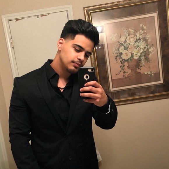 Profile Picture of Eric Gomez (@el_prietito) on Poshmark