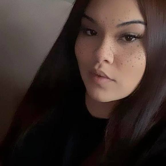 Profile Picture of Kaitlyn Ramirez (@kxoo____) on Poshmark