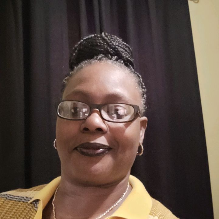 Profile Picture of Stephanie Moody (@@stephaniemoody27) on Tiktok