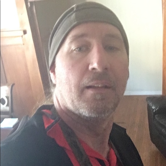 Profile Picture of Jeff Osborne (@jeffo7) on Poshmark