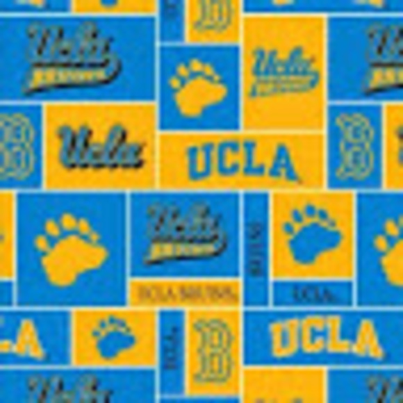 Profile Picture of Janelle Gullotti (@jmgullotti17) on Poshmark