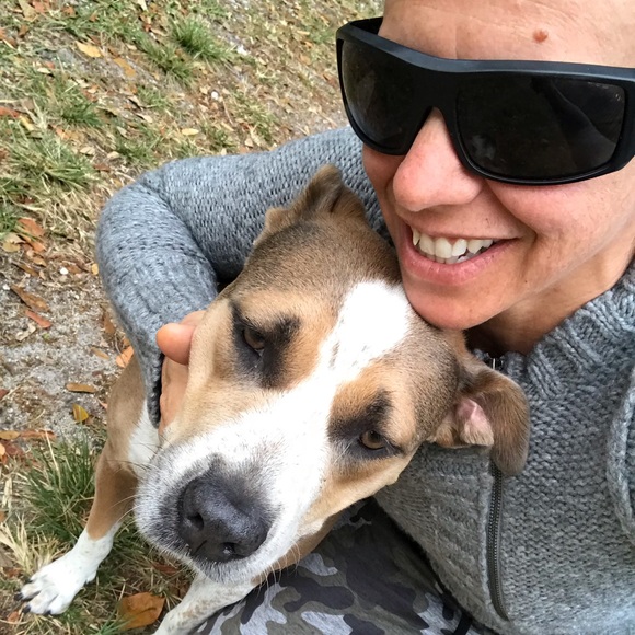 Profile Picture of Lucia Ibanez (@tuttifrutti13) on Poshmark