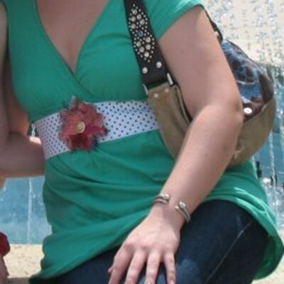 Profile Picture of Jenny Beth (@LifeOnLyford) on Twitter