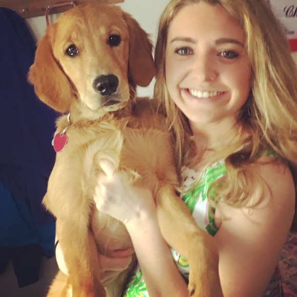 Profile Picture of Jessica Kneeland (@jnkn223) on Poshmark