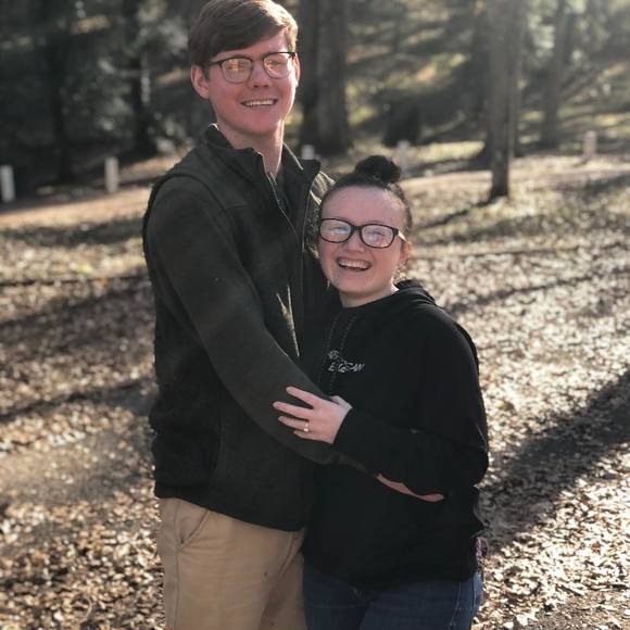 Profile Picture of Brianna Wigley (@brianna3403) on Poshmark