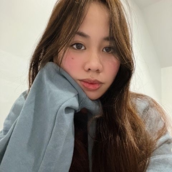 Profile Picture of Karyl Arcilla (@karylvarcilla) on Poshmark
