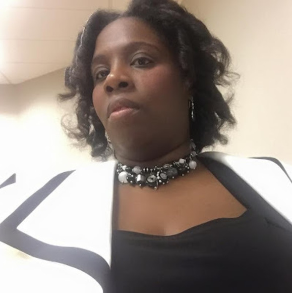 Profile Picture of Latoya Jackson (@latoyajackso636) on Poshmark