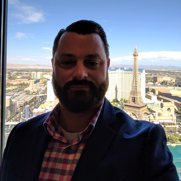 Bob Waters - Poshmark Profile Picture of Bob Waters (@bobh2o) on Poshmark