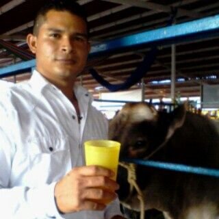 Profile Picture of Ivan Leal (@ivanleal19) on Twitter