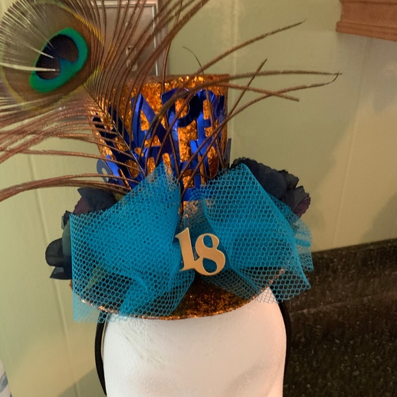 Profile Picture of Lona Perry (@lonafaye1) on Poshmark