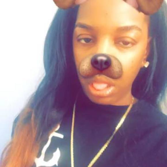 Profile Picture of Maya Davis (@mayadavis112) on Poshmark