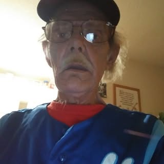 Profile Picture of Jeffrey Dueker (@duekerjeffrey) on Instagram